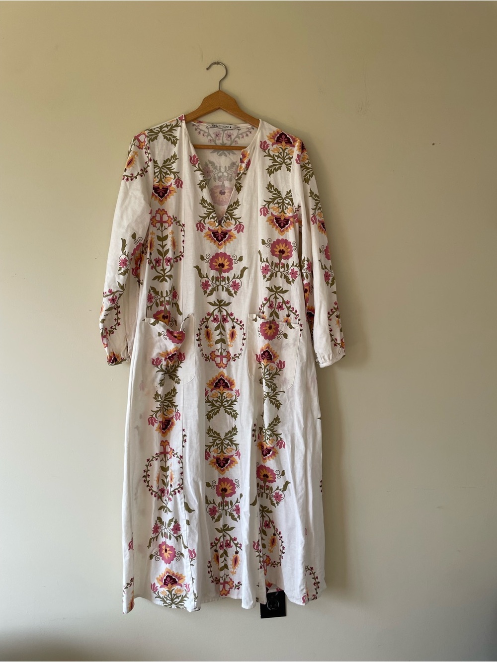 Zara White cotton and linen Maxi Dress with Floral Embroidery modest long dress